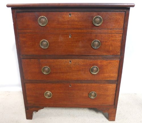 Georgian Mahogany Small Chest of Drawers