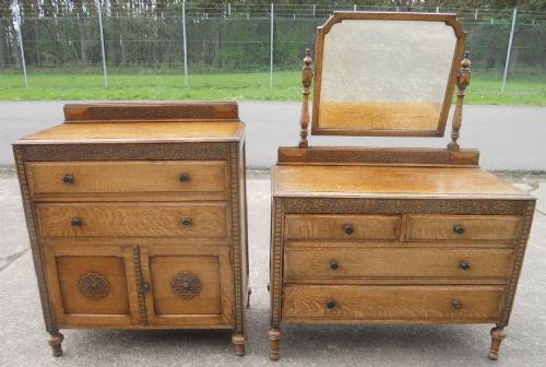 Quality Oak Dressing Table & Matching Tallboy