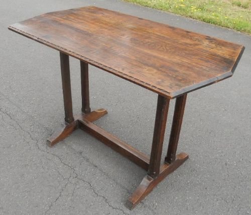 Arts & Craft Oak Centre Dining Table