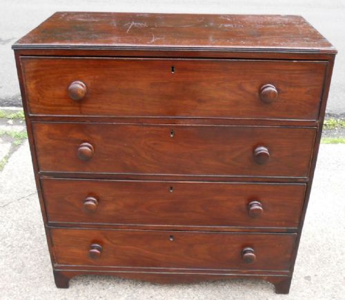 Georgian Mahogany Chest of Drawers