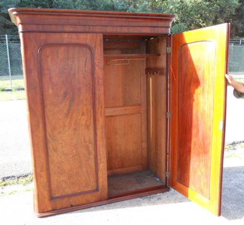 VICTORIAN MAHOGANY TWO DOOR HANGING WARDROBE - ADDITIONAL PHOTO 5