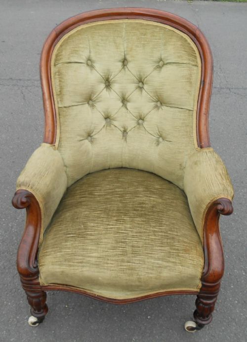 Victorian Mahogany Framed Button Back Armchair