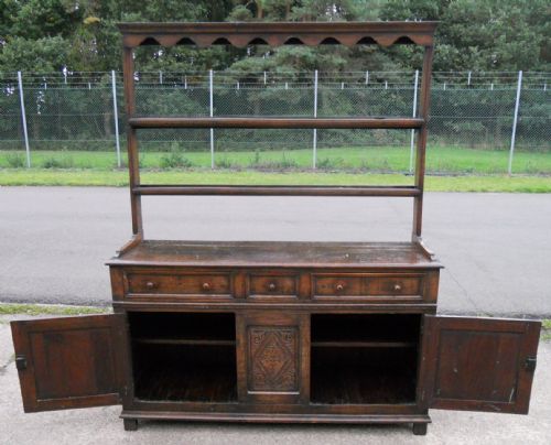 OAK DRESSER WITH CARVED BASE - ADDITIONAL PHOTO 8