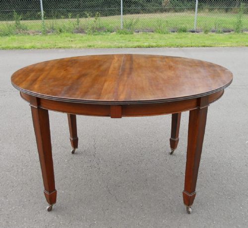 Edwardian Oval Mahogany Extending Dining Table