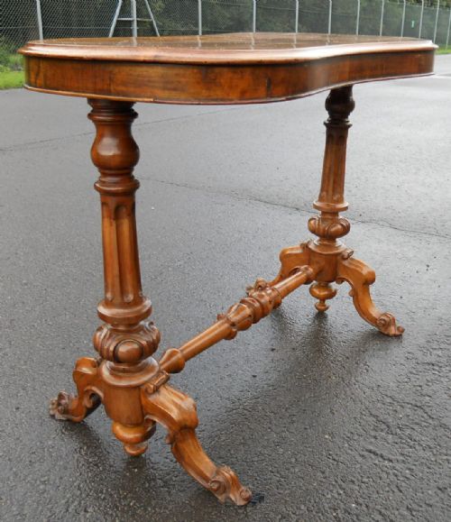 VICTORIAN WALNUT CENTRE TABLE - ADDITIONAL PHOTO 2