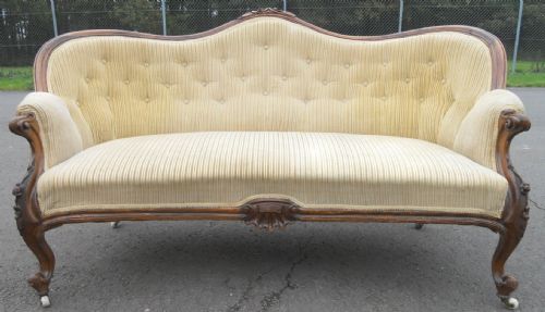 Victorian Walnut Framed Upholstered Settee