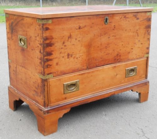 Georgian Pine Blanket Chest