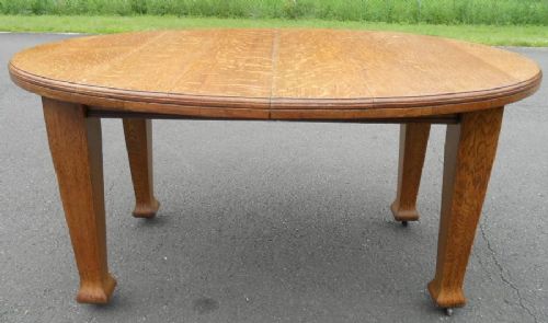 Edwardian Oval Golden Oak Extending Dining Table to Seat Eight People