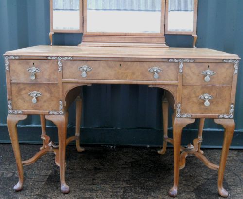 Deco Bleached Walnut Kneehole Dressing Table