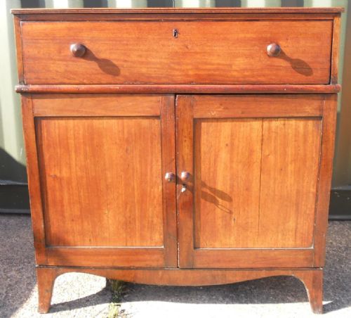 Georgian Mahogany Side Cupboard