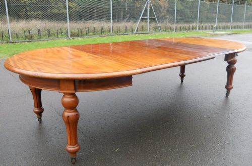 VICTORIAN MAHOGANY OVAL EXTENDING THREE LEAF DINING TABLE TO SEAT TWELVE - ADDITIONAL PHOTO 9