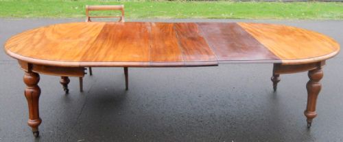 VICTORIAN MAHOGANY OVAL EXTENDING THREE LEAF DINING TABLE TO SEAT TWELVE - ADDITIONAL PHOTO 11