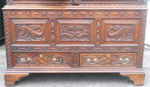 HEAVILY CARVED OAK WARDROBE CUPBOARD - ADDITIONAL PHOTO 2