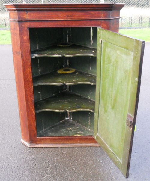 GEORGIAN OAK HANGING CORNER CUPBOARD - ADDITIONAL PHOTO 4