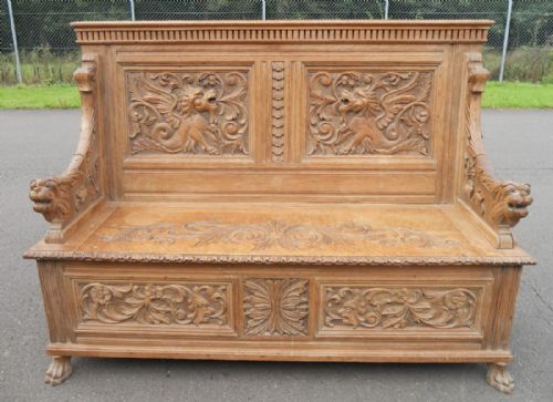 Victorian Light Oak Carved Hall Settle