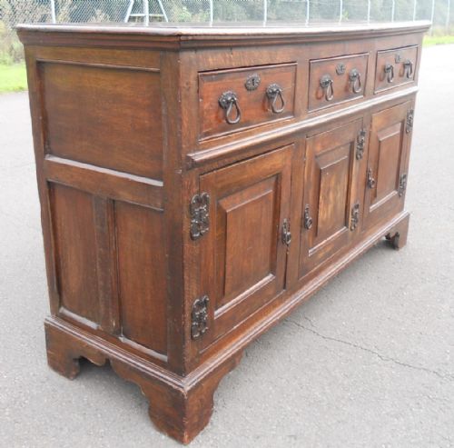 GEORGIAN OAK DRESSER CUPBOARD BASE - ADDITIONAL PHOTO 3