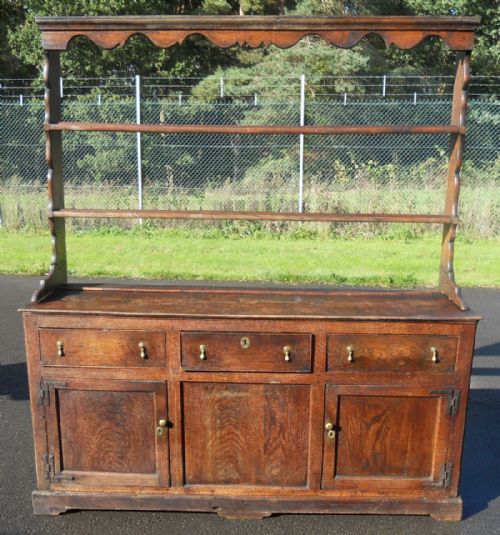 ANTIQUE OAK DRESSER - ADDITIONAL PHOTO 1