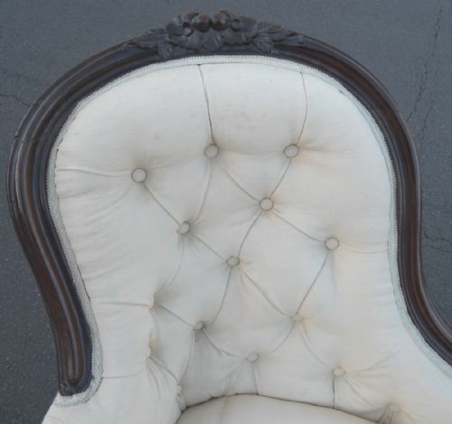VICTORIAN MAHOGANY FRAMED UPHOLSTERED SETTEE - ADDITIONAL PHOTO 8