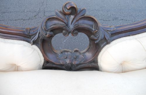 VICTORIAN MAHOGANY FRAMED UPHOLSTERED SETTEE - ADDITIONAL PHOTO 10