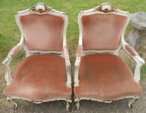 PAIR PAINTED FRENCH SALON ARMCHAIRS - ADDITIONAL PHOTO 3