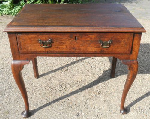 ANTIQUE OAK SIDE TABLE