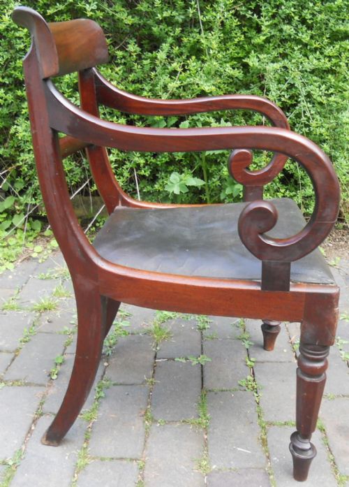 VICTORIAN MAHOGANY CARVER DESK ARMCHAIR - ADDITIONAL PHOTO 4