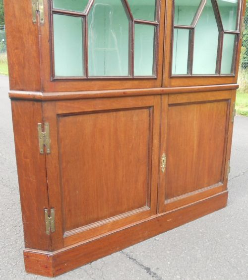 GEORGIAN LARGE MAHOGANY STANDING CORNER CUPBOARD - ADDITIONAL PHOTO 7