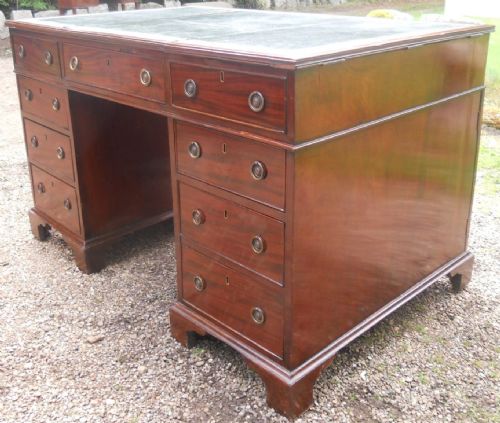 GEORGIAN STYLE SMALL MAHOGANY PARTNERS DESK - ADDITIONAL PHOTO 4
