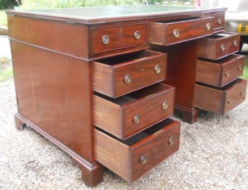 GEORGIAN STYLE SMALL MAHOGANY PARTNERS DESK - ADDITIONAL PHOTO 8