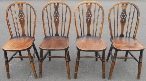 Set of Four Victorian Wheelback Kitchen Chairs