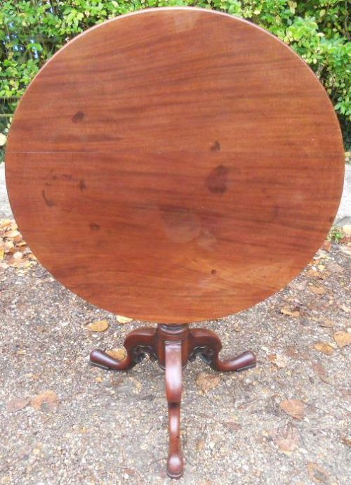 GEORGIAN MAHOGANY TRIPOD SUPPER TABLE