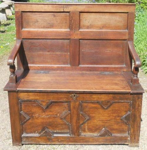Georgian Hall Box Settle