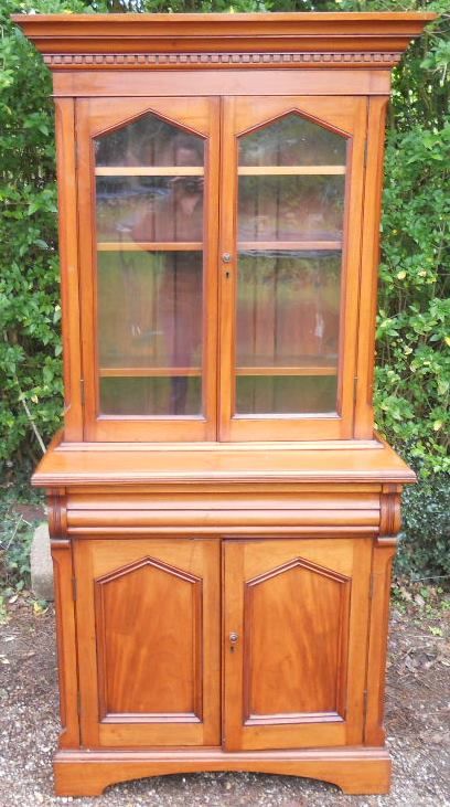 Victorian Small Mahogany Bookcase