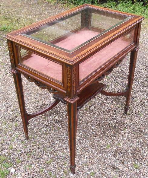 Edwardian Inlaid Mahogany Bijouterie Display Cabinet