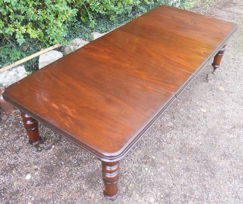 Victorian Mahogany Extending Dining Table to Seat 12