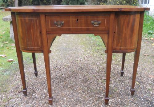 Georgian Small Mahogany Sideboard