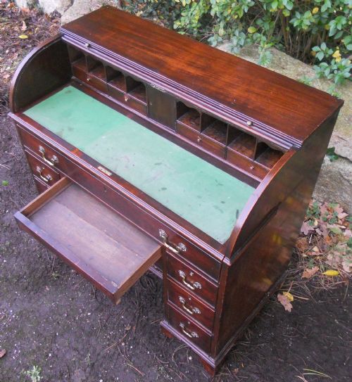 GEORGIAN SMALL MAHOGANY ROLLTOP DESK - ADDITIONAL PHOTO 6