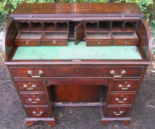 GEORGIAN SMALL MAHOGANY ROLLTOP DESK - ADDITIONAL PHOTO 9