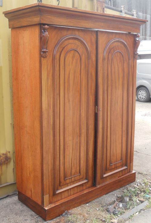 VICTORIAN MAHOGANY TWO DOOR FITTED WARDROBE - ADDITIONAL PHOTO 3