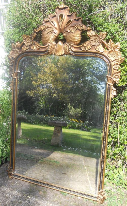 LARGE GILT HANGING WALL MIRROR