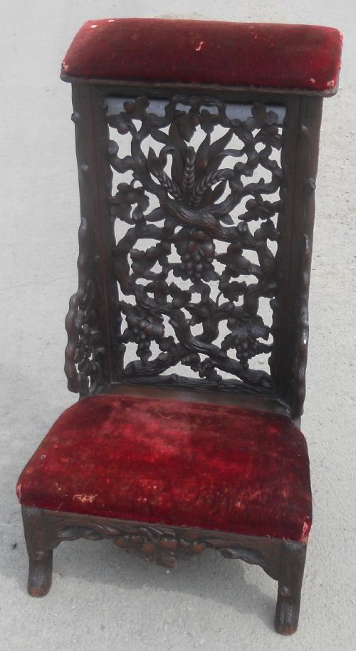 BLACK FORREST CARVED OAK PRAYER CHAIR - ADDITIONAL PHOTO 2