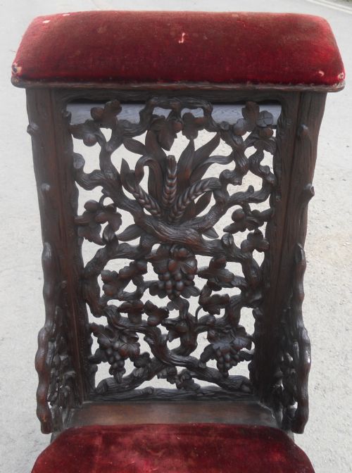 BLACK FORREST CARVED OAK PRAYER CHAIR - ADDITIONAL PHOTO 3
