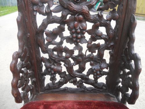 BLACK FORREST CARVED OAK PRAYER CHAIR - ADDITIONAL PHOTO 4