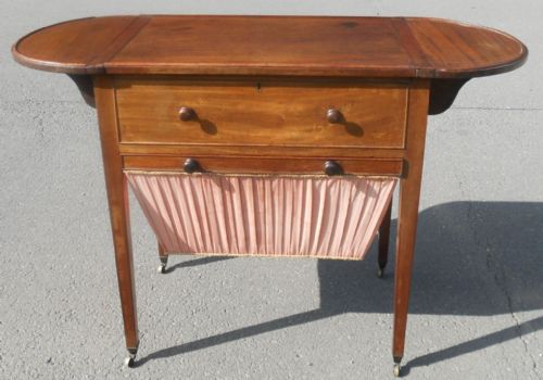 GEORGIAN MAHOGANY WORK TABLE - ADDITIONAL PHOTO 10