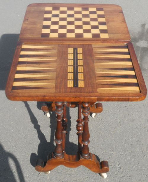 VICTORIAN WALNUT FOLDOVER GAMES TABLE - ADDITIONAL PHOTO 3