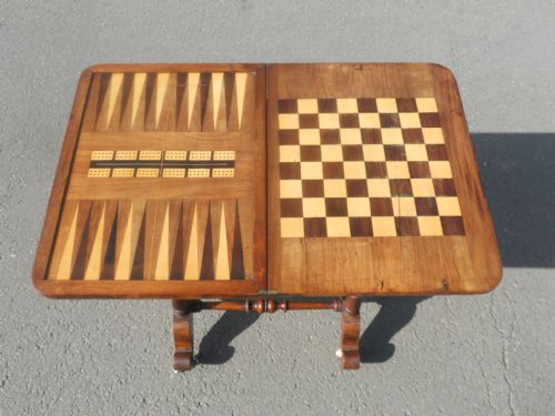 VICTORIAN WALNUT FOLDOVER GAMES TABLE - ADDITIONAL PHOTO 4