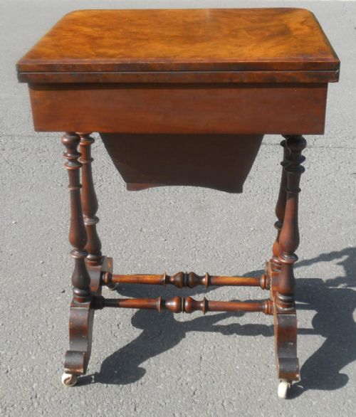VICTORIAN WALNUT FOLDOVER GAMES TABLE - ADDITIONAL PHOTO 13