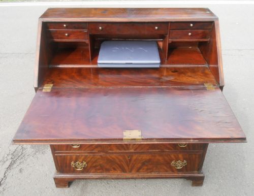 GEORGIAN MAHOGANY WRITING BUREAU - ADDITIONAL PHOTO 2
