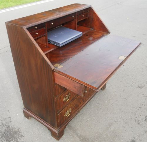 GEORGIAN MAHOGANY WRITING BUREAU - ADDITIONAL PHOTO 3