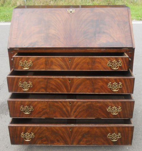 GEORGIAN MAHOGANY WRITING BUREAU - ADDITIONAL PHOTO 10